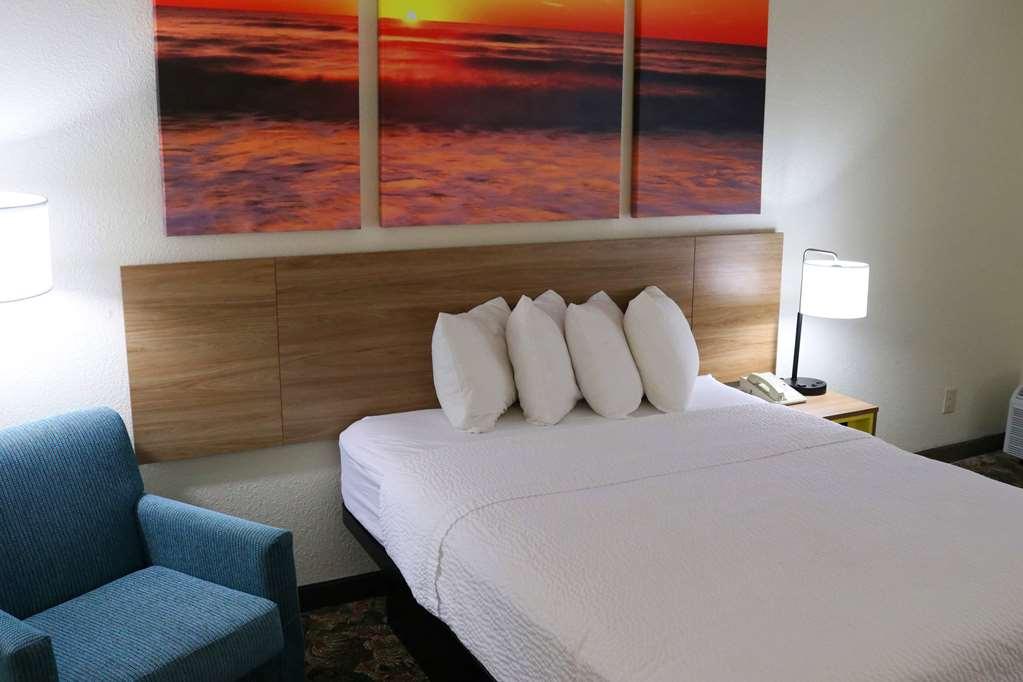 Hotel Carolina A Days Inn By Wyndham Hilton Head Island Quarto foto