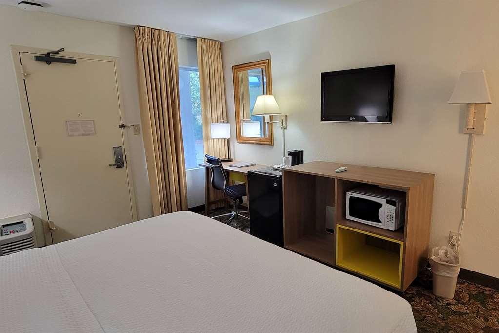 Hotel Carolina A Days Inn By Wyndham Hilton Head Island Quarto foto